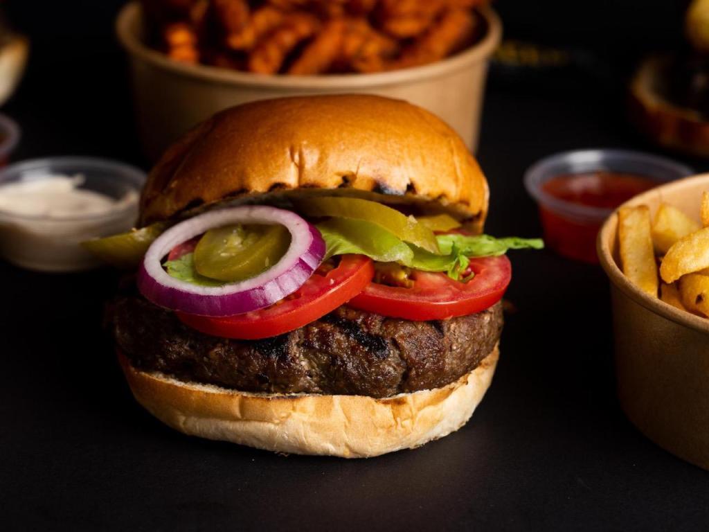 בשר וכל השאר Maceo בשר וכל השאר Maceo