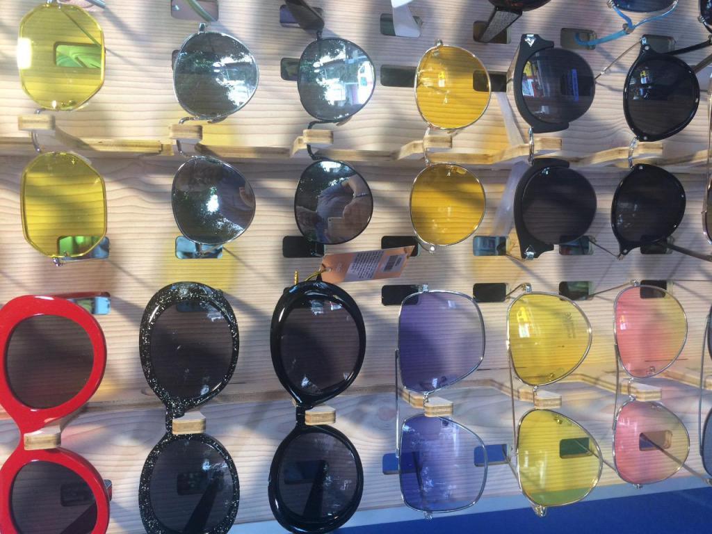 רזי סרטים ואקסוסריז רזי סרטים ואקסוסריז