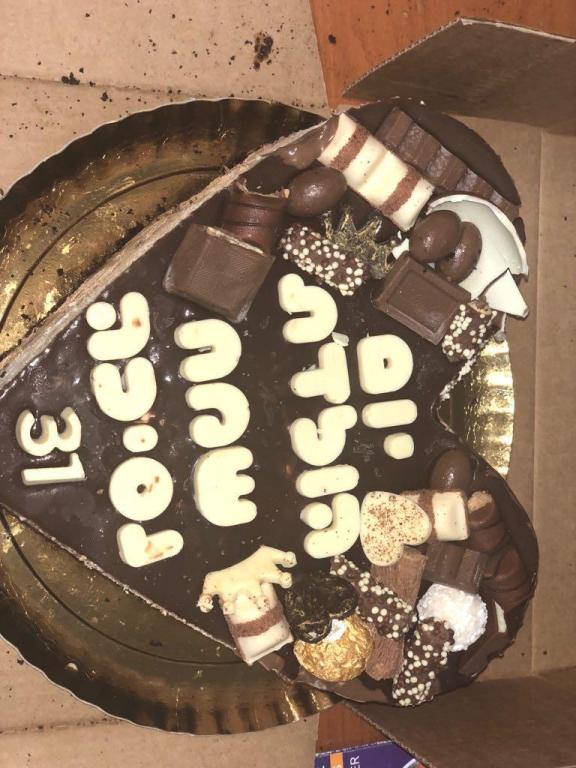 סתיו מעצבת עוגות סתיו מעצבת עוגות