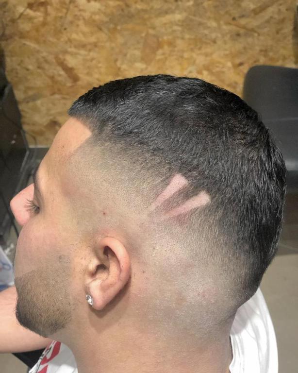 דני הספר Barbarshop דני הספר Barbarshop