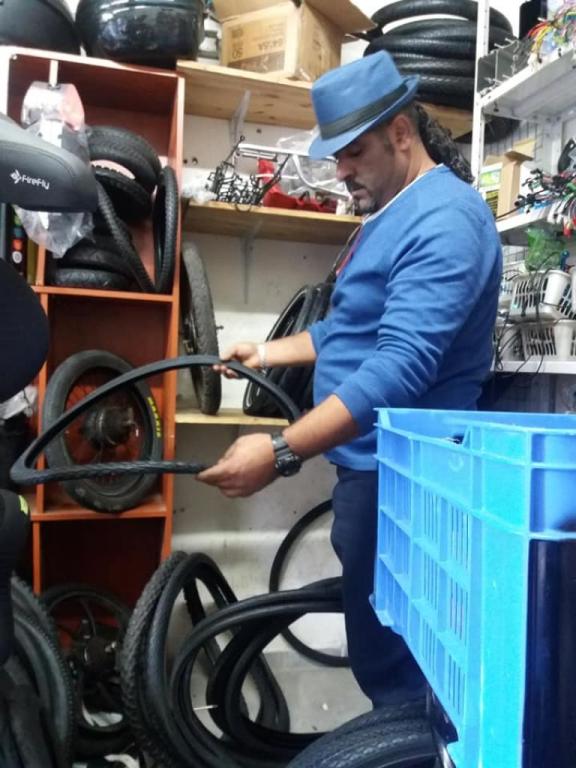 אלבייק אלבייק