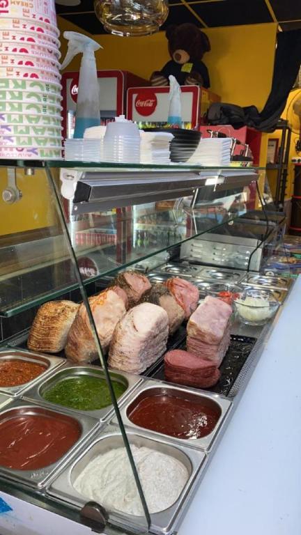 שאט טוסט שאט טוסט