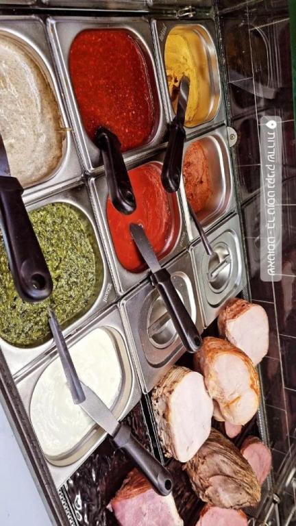 שאט טוסט שאט טוסט