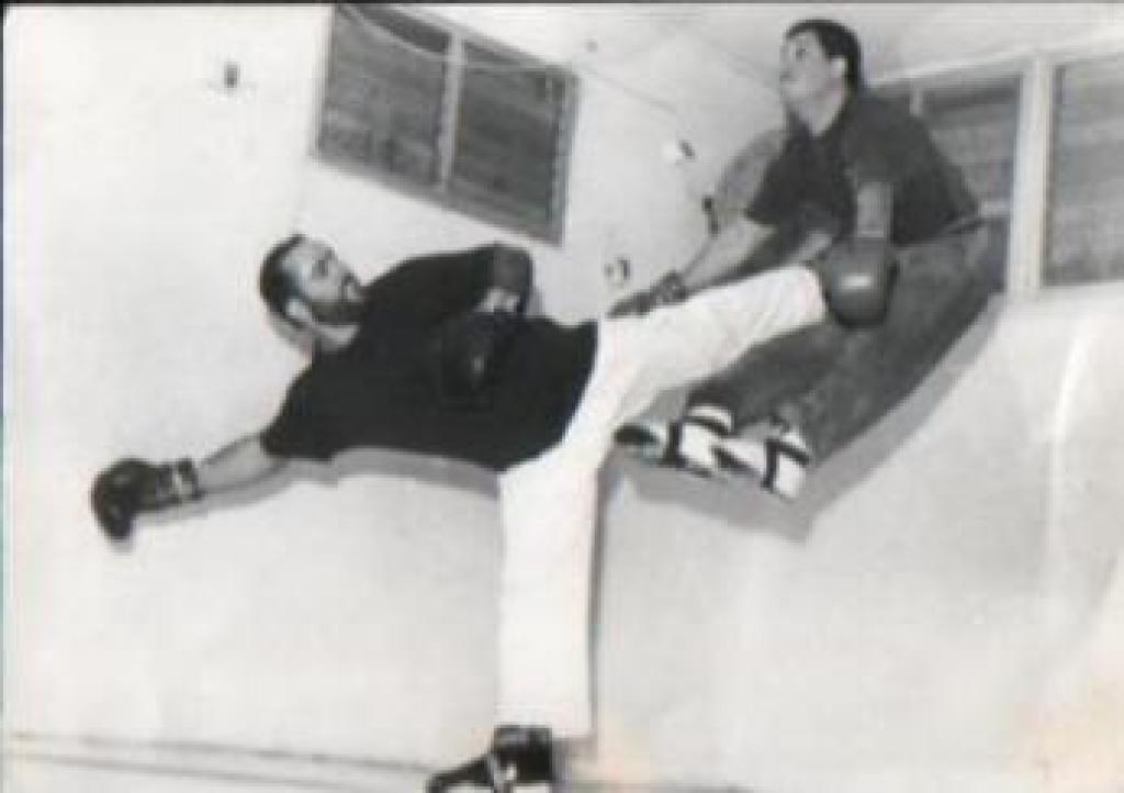 מועדון קרב מועדון קרב