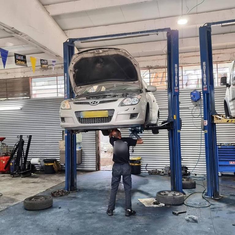א. דנאור מרכז שירות לרכב א. דנאור מרכז שירות לרכב