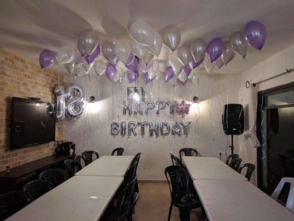 טל סידור בלונים טל סידור בלונים