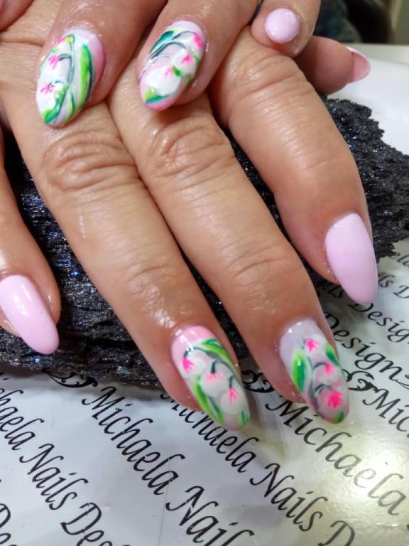 מיכאלה ניילס דיזיין מיכאלה ניילס דיזיין