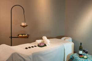 SPA U Coral beach