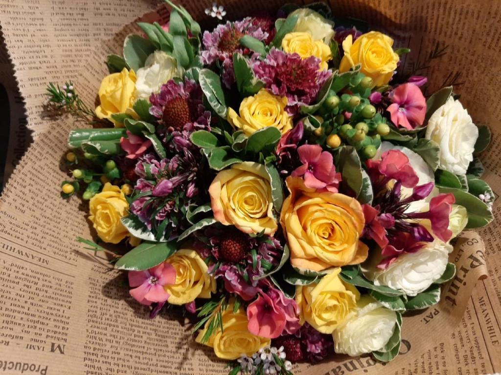 פרחי אביב פרחי אביב