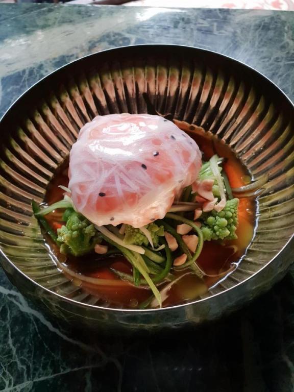 סושיאל רידם סושיאל רידם