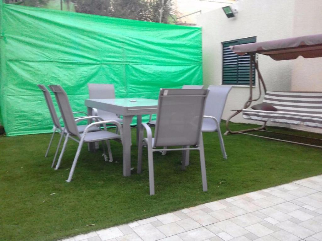 במרומי הר כנען במרומי הר כנען