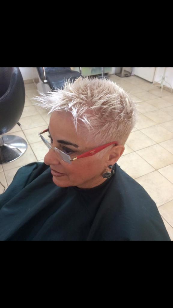 סיימון עיצוב שיער סיימון עיצוב שיער