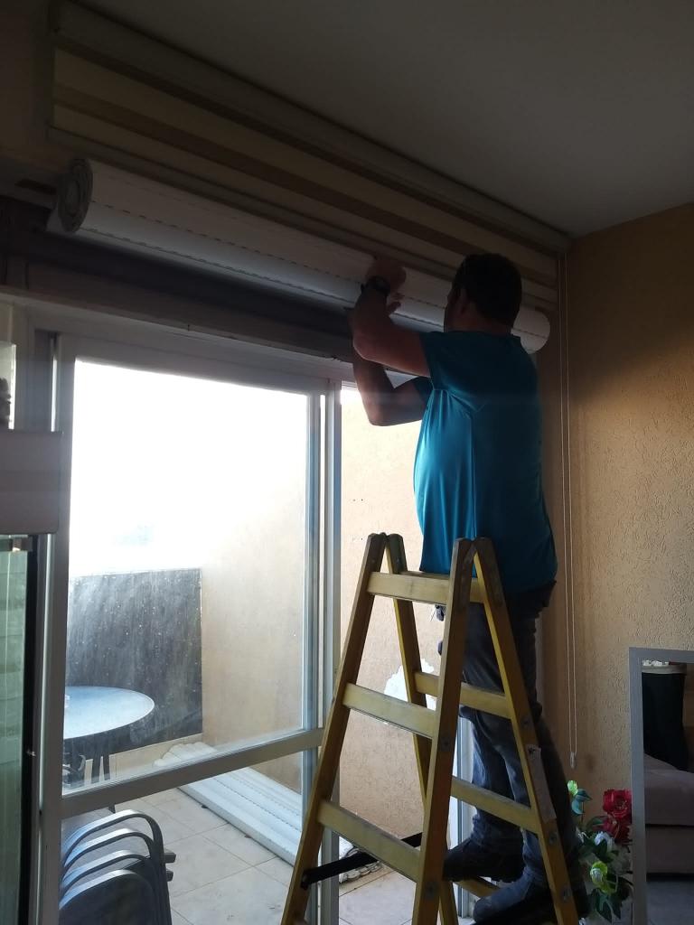 שריר סרוויס שריר סרוויס