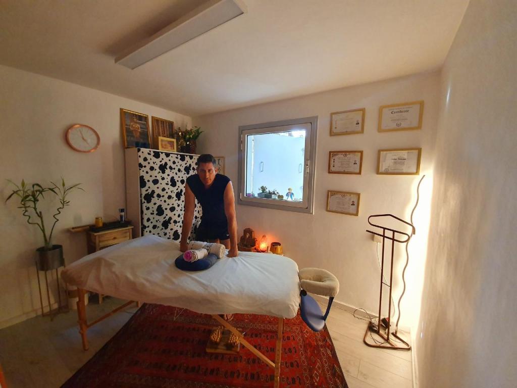 שחר רבן עיסוי הוליסטי שחר רבן עיסוי הוליסטי