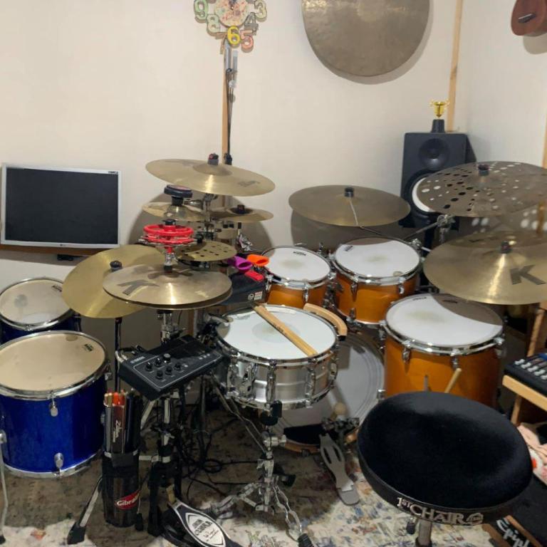 אורן בן ארצי לימודי תופים אורן בן ארצי לימודי תופים