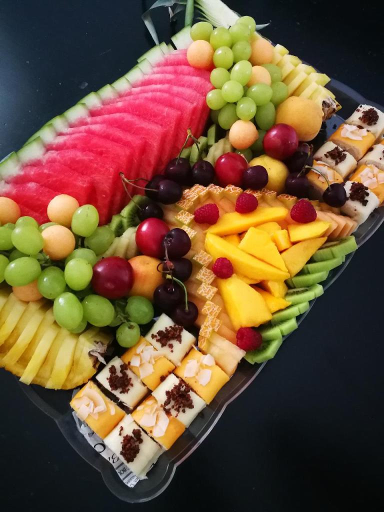 פרי על הבר פרי על הבר