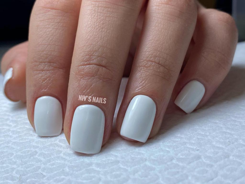 ניב מניקור לק ג'ל ניב מניקור לק ג'ל