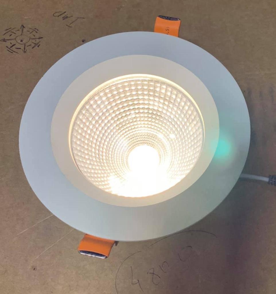 R m sדניאל תאורה R m sדניאל תאורה