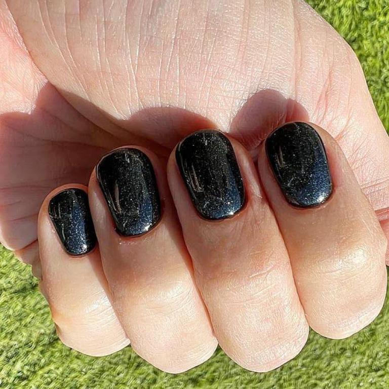 לינוי ציפורניים ויופי לינוי ציפורניים ויופי