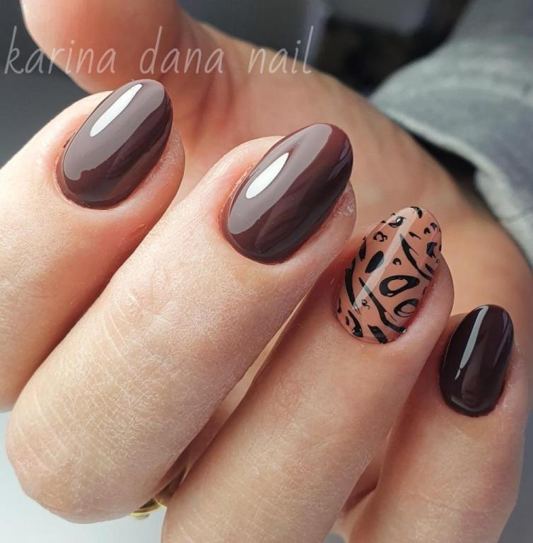 קרינה דאנה טיפוח הציפורן קרינה דאנה טיפוח הציפורן